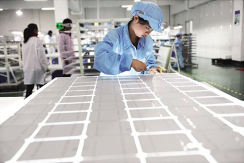 Planetary reducer used in photovoltaic production line